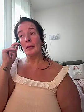 Engel mia online show from 07-27-26, 10:22