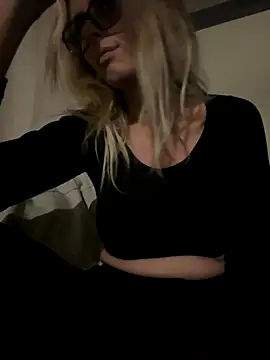 Snapshot of vera_jim chatting on 10-05-25, 07:56 vera jim online show from 10-05-25, 07:56