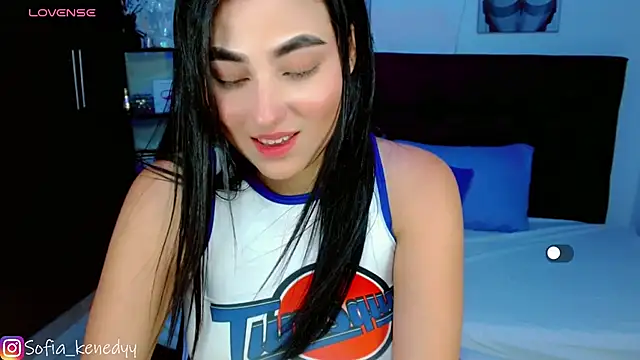 Snapshot of Sofia_kenedyy chatting on 01-14-25, 01:04 Sofia kenedyy online show from 01-14-25, 01:04
