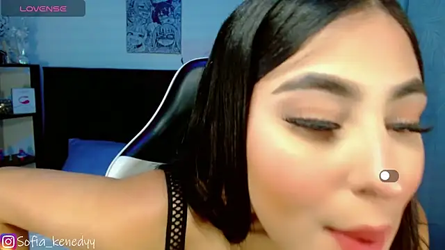 Snapshot of Sofia_kenedyy chatting on 01-23-25, 10:11 Sofia kenedyy online show from 01-23-25, 10:11