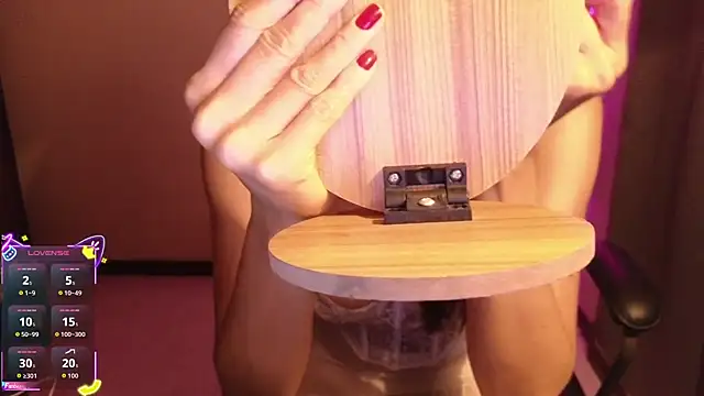 Snapshot of Lia_madame chatting on 03-04-26, 08:53 Lia madame online show from 03-04-26, 08:53