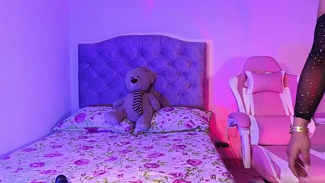 Emily-14 online show from 03-05-25, 05:50