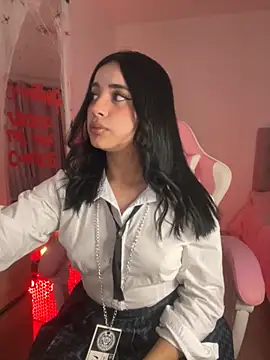 Emily-14 online show from 10-22-25, 04:02