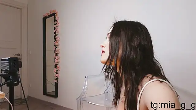 Snapshot of Mia_Mia_M chatting on 12-05-25, 06:55 Mia Mia M online show from 12-05-25, 06:55