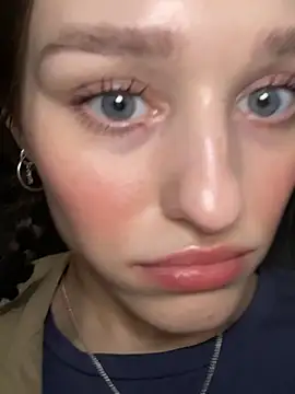 Snapshot of Mia_Mia_M chatting on 03-12-26, 02:01 Mia Mia M online show from 03-12-26, 02:01