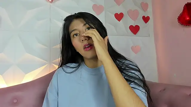 Snapshot of CarlaAlvez chatting on 02-23-25, 04:02 CarlaAlvez online show from 02-23-25, 04:02