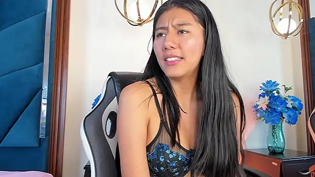 Snapshot of CarlaAlvez chatting on 02-25-26, 01:37 CarlaAlvez online show from 02-25-26, 01:37