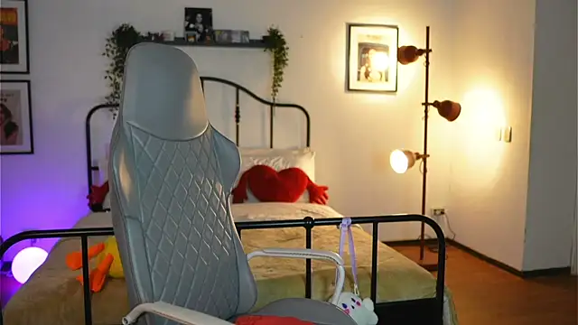 vampy dolll online show from 02-11-25, 01:31