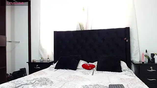 Beautifulkattia online show from 02-23-25, 08:11