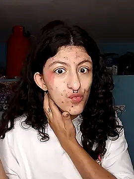 Snapshot of LoveElectra chatting on 12-12-24, 03:37 LoveElectra online show from 12-12-24, 03:37