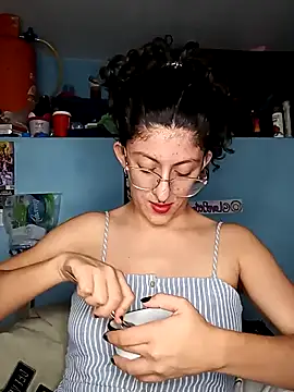 Snapshot of LoveElectra chatting on 01-12-25, 12:49 LoveElectra online show from 01-12-25, 12:49