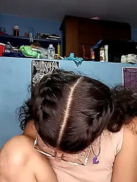 Snapshot of LoveElectra chatting on 01-16-25, 03:23 LoveElectra online show from 01-16-25, 03:23