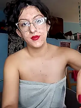 Snapshot of LoveElectra chatting on 01-22-25, 01:42 LoveElectra online show from 01-22-25, 01:42