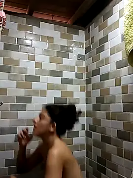 Snapshot of LoveElectra chatting on 02-03-25, 06:39 LoveElectra online show from 02-03-25, 06:39