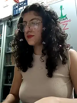 Snapshot of LoveElectra chatting on 02-06-25, 11:15 LoveElectra online show from 02-06-25, 11:15