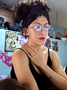 Snapshot of LoveElectra chatting on 10-13-25, 02:50 LoveElectra online show from 10-13-25, 02:50