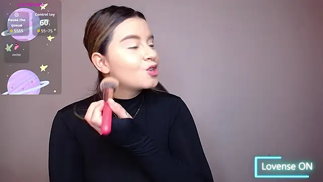 Snapshot of SaraBraun_ chatting on 02-02-26, 05:11 SaraBraun online show from 02-02-26, 05:11