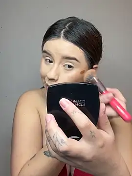 Snapshot of SaraBraun_ chatting on 02-03-26, 05:29 SaraBraun online show from 02-03-26, 05:29