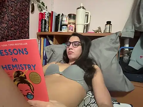 Snapshot of naughtynadia0502 chatting on 01-20-25, 06:10 naughtynadia0502 online show from 01-20-25, 06:10