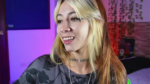 Snapshot of Michell_Wallker chatting on 02-23-26, 05:54 Michell Wallker online show from 02-23-26, 05:54