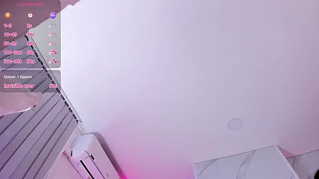 Snapshot of Chlooee__ chatting on 02-26-25, 01:11 Chlooee online show from 02-26-25, 01:11