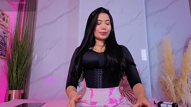 Snapshot of Chlooee__ chatting on 10-02-25, 01:12 Chlooee online show from 10-02-25, 01:12