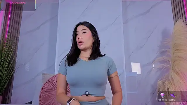 Snapshot of Chlooee__ chatting on 02-04-26, 01:00 Chlooee online show from 02-04-26, 01:00