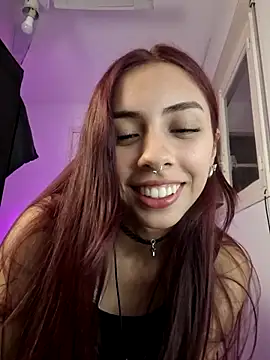 Snapshot of Jazmin-Cerezita chatting on 09-20-25, 12:33 Jazmin-Cerezita online show from 09-20-25, 12:33