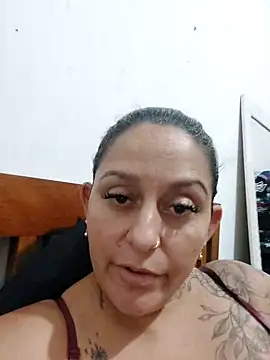 baixinhaloira online show from 11-18-25, 01:44