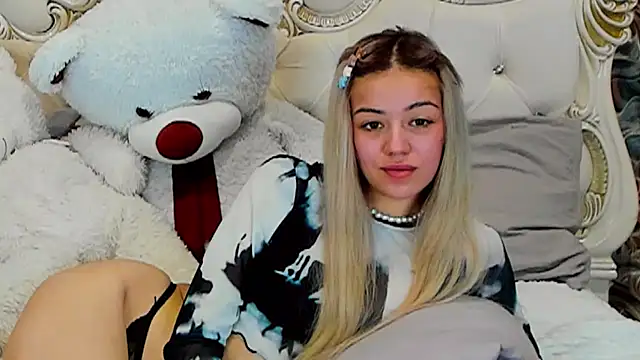 STELLA RICH online show from 02-25-25, 12:25