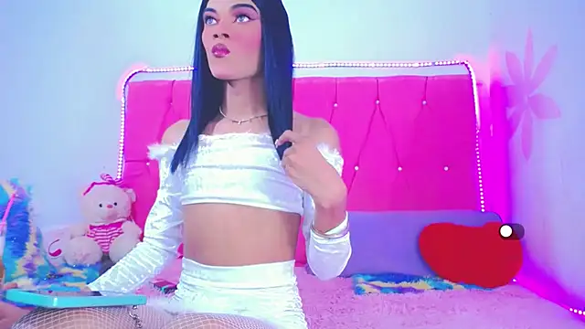 Snapshot of Theylor_Rouse chatting on 02-22-25, 03:56 Theylor Rouse online show from 02-22-25, 03:56