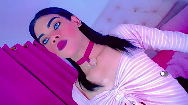 Theylor Rouse online show from 06-26-26, 05:12