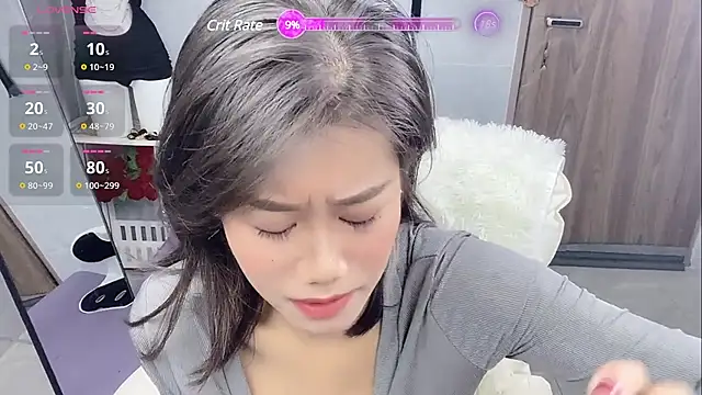 Snapshot of Bella-LL chatting on 12-24-24, 12:11 Bella-LL online show from 12-24-24, 12:11