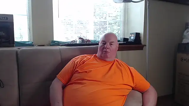 Snapshot of harley99574 chatting on 10-11-25, 04:49 harley99574 online show from 10-11-25, 04:49