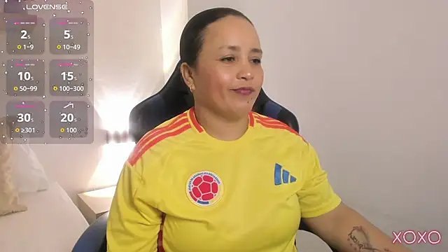 Snapshot of linda_rios_ chatting on 07-03-26, 08:04 linda rios online show from 07-03-26, 08:04