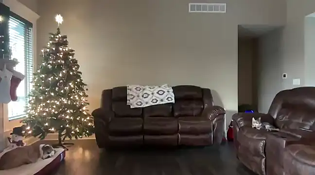 yourstrulylivy69 online show from 12-13-24, 02:38