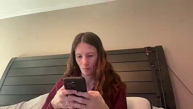 yourstrulylivy69 online show from 01-28-25, 02:42