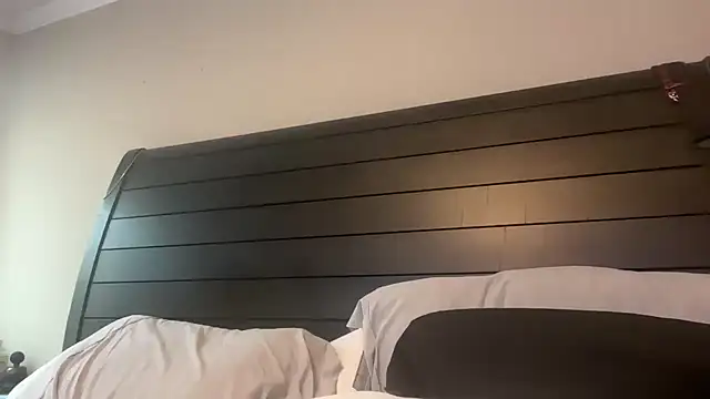 yourstrulylivy69 online show from 01-30-25, 06:32