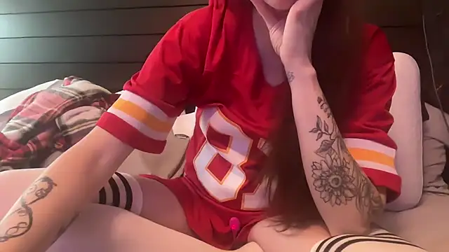 yourstrulylivy69 online show from 02-03-25, 03:06