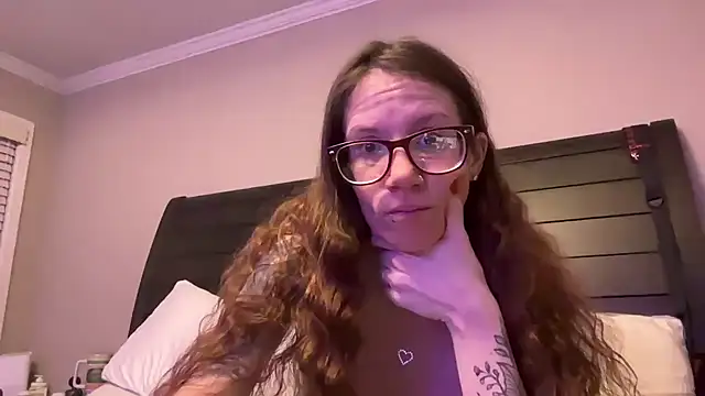 yourstrulylivy69 online show from 02-21-25, 11:33