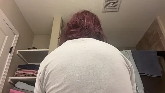 yourstrulylivy69 online show from 09-19-25, 01:56