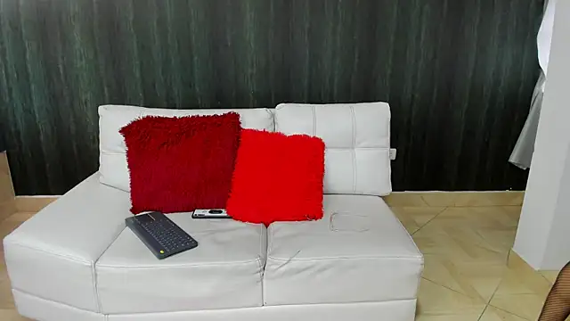 Milaspetite online show from 01-27-25, 08:07