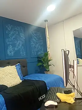 sasi luna online show from 10-21-25, 01:56