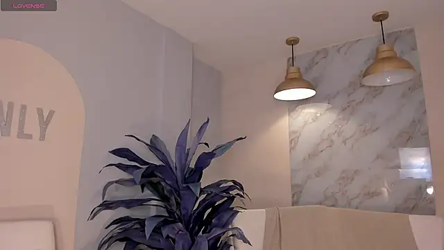 Snapshot of MiaFarrell_ chatting on 03-04-25, 07:01 MiaFarrell online show from 03-04-25, 07:01