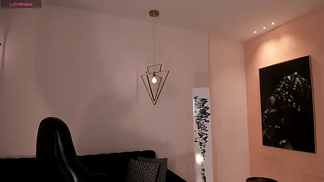 Snapshot of MiaFarrell_ chatting on 10-01-25, 07:09 MiaFarrell online show from 10-01-25, 07:09