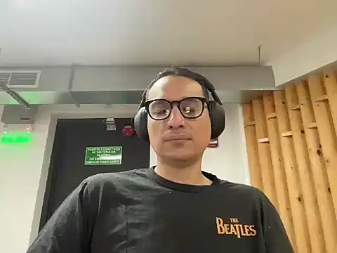 alex ruiz85 online show from 12-16-25, 04:23