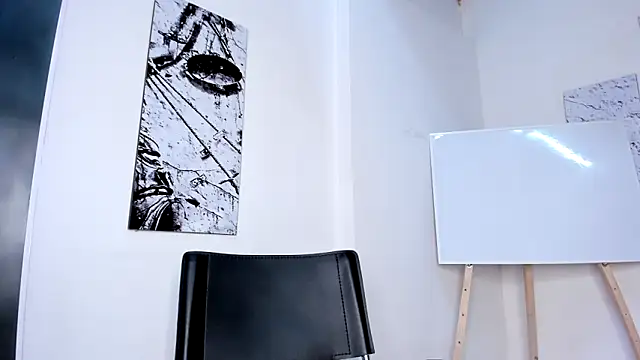 africa holmes online show from 10-19-25, 02:23