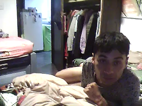 Snapshot of 1418edwar chatting on 01-12-25, 12:28 1418edwar online show from 01-12-25, 12:28