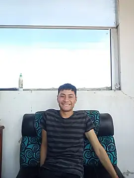 Snapshot of 1418edwar chatting on 11-04-25, 05:34 1418edwar online show from 11-04-25, 05:34