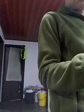 Snapshot of 1418edwar chatting on 01-19-26, 12:36 1418edwar online show from 01-19-26, 12:36